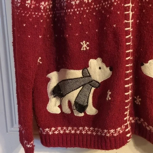 Stay Cozy and Chic with Croft & Barrow's Winter Polar Bear Fair Isle Sweater - Picture 3 of 16